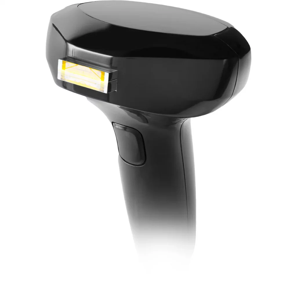 Lumecca Peak IPL handpiece luxury facial treatment at Etica Clinic.